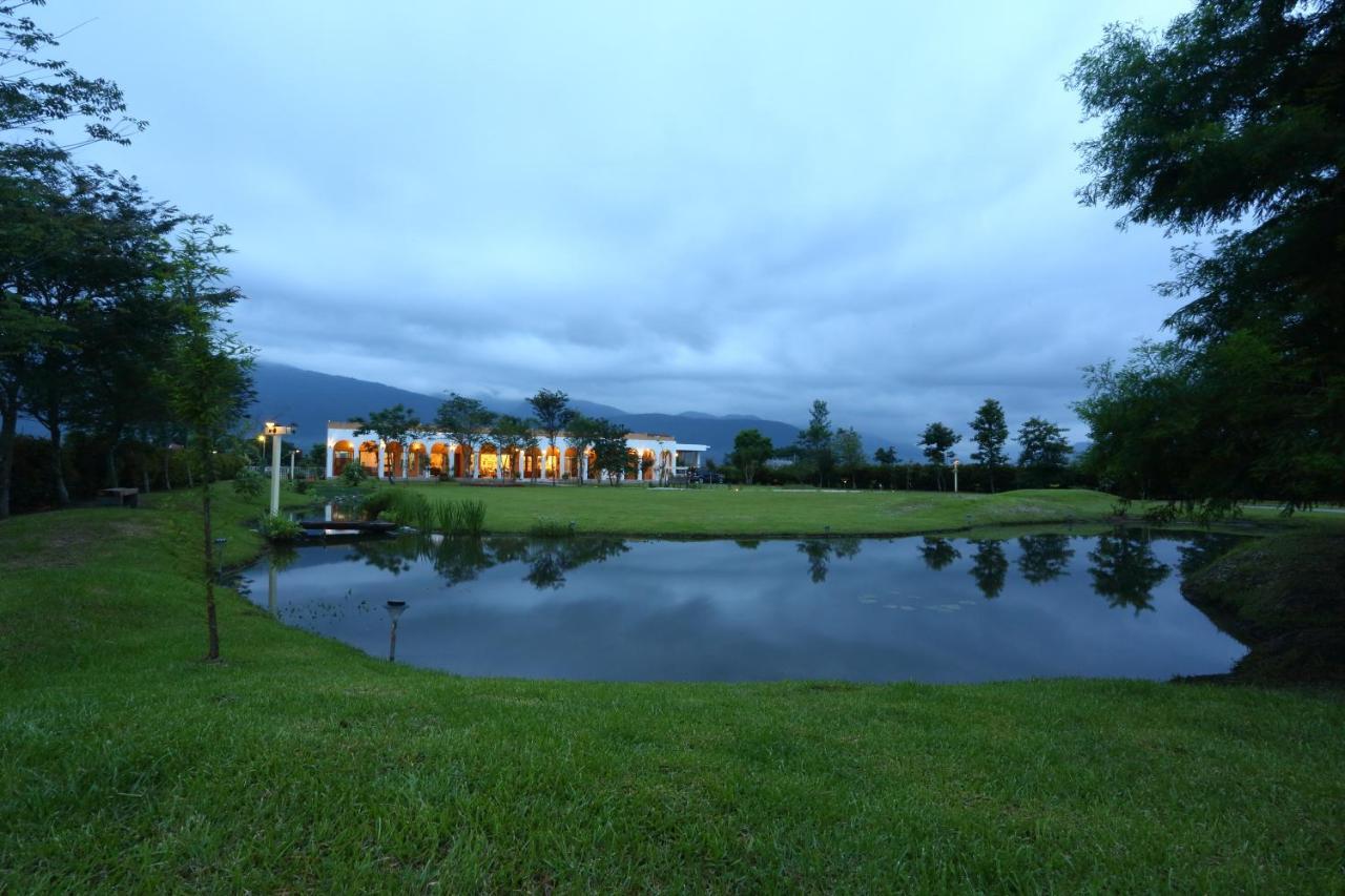 Focaccia Manor B&B Fengping Экстерьер фото
